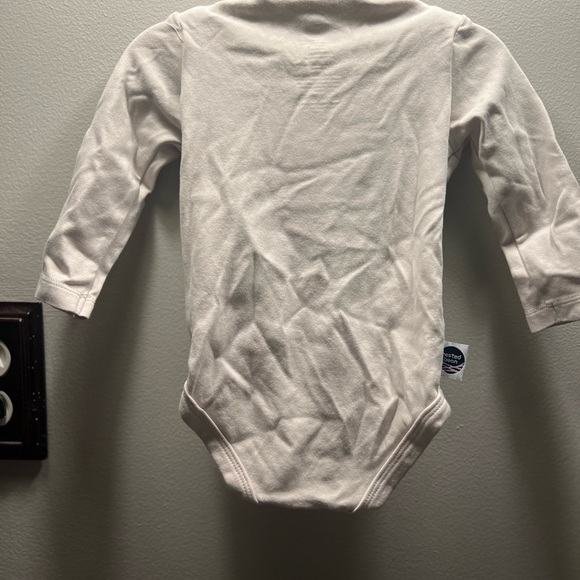 Cream nested bed. - Picture 3 of 3